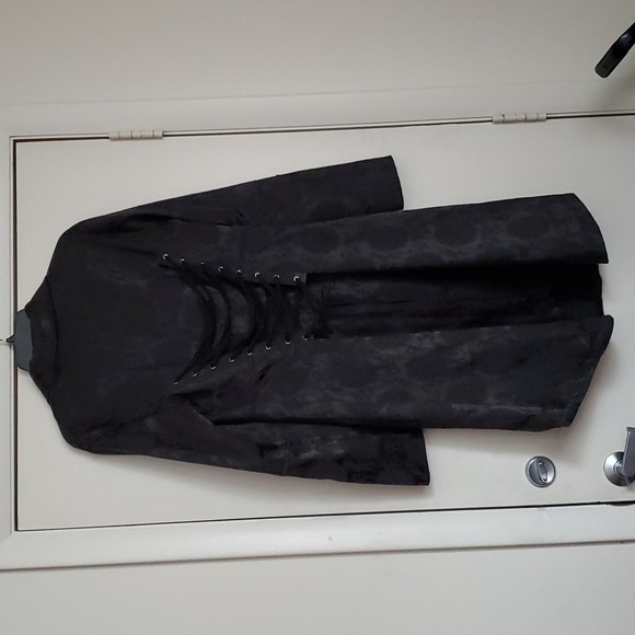 Like New Heart & Rose Brocade Coat - Picture 13 of 16